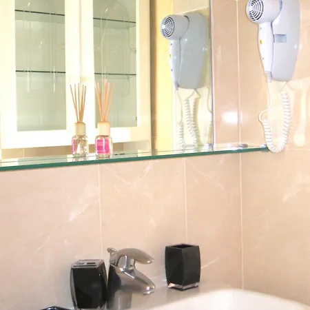 Apartamento Ch 1 E 2 Two Up To 10 Guests Casa Da Horta, T1 & T2